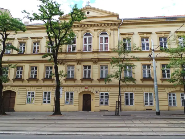 Fotografie školy "Církevní střední zdravotnická škola Jana Pavla II., Praha"