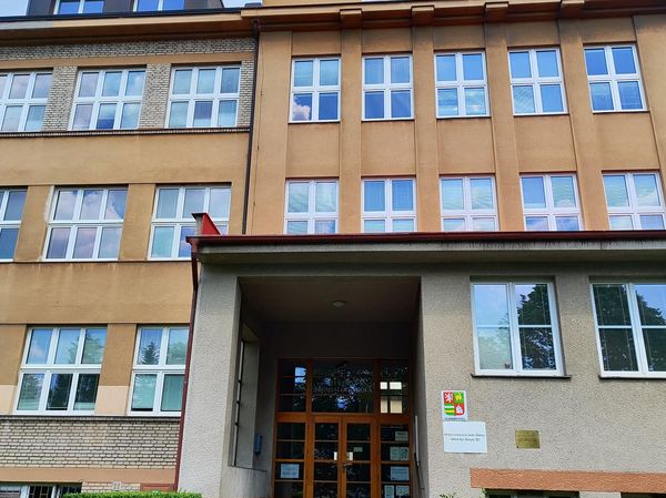 Fotografie školy "Střední průmyslová škola, Klatovy, nábřeží Kpt. Nálepky 362"