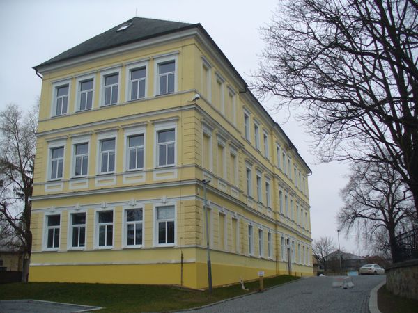 Fotografie školy "Gymnázium Čakovice Praha"