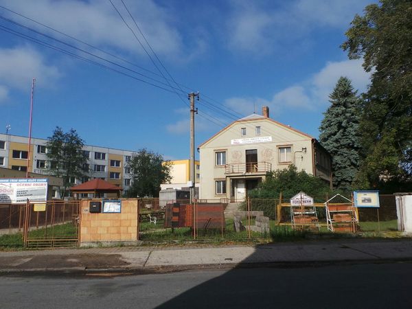 Fotografie školy "Střední škola řemesel a služeb Pardubice"