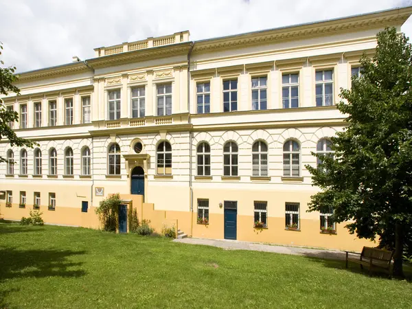 Fotografie školy "PORG - gymnázium, základní škola a mateřská škola"