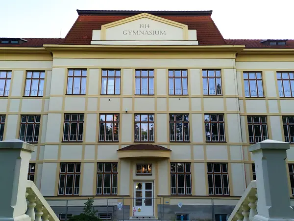 Fotografie školy "Gymnázium a Střední odborná škola, Moravské Budějovice"