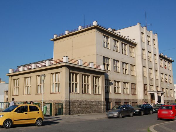 Fotografie školy "Vyšší odborná škola, Střední průmyslová škola a Obchodní akademie, Čáslav"
