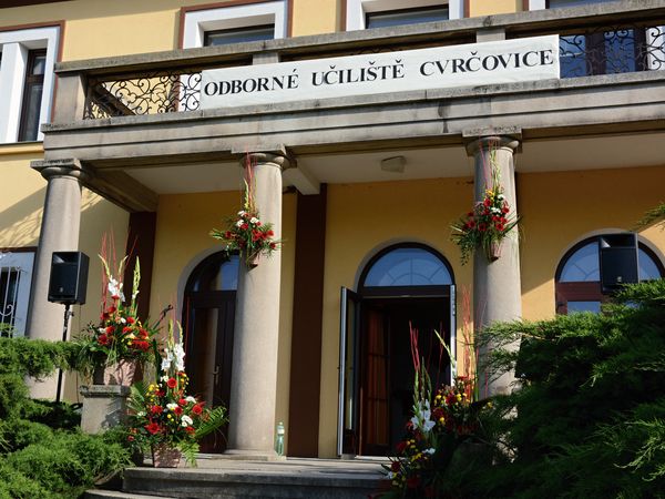 Fotografie školy "Odborné učiliště Cvrčovice"