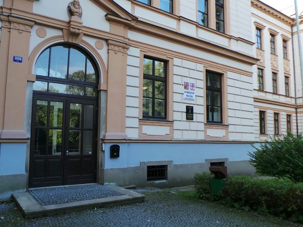 Fotografie školy "Gymnázium Polička"