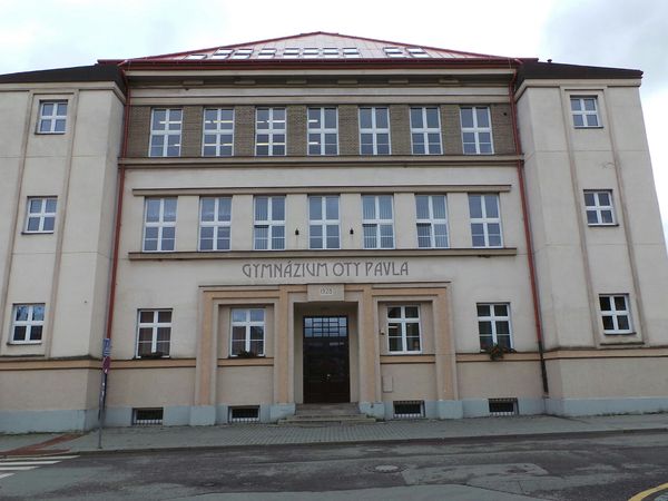 Fotografie školy "Gymnázium Oty Pavla, Praha 5"