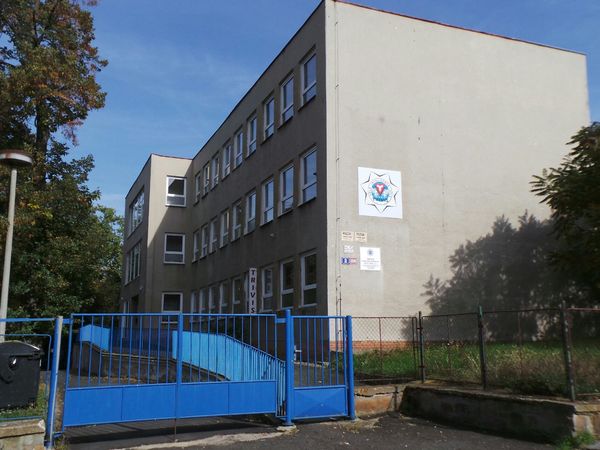 Fotografie školy "TRIVIS - Střední škola veřejnoprávní Ústí nad Labem"