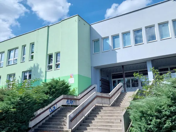 Fotografie školy "ZŠ a Střední škola Krupka, Karla Čapka"