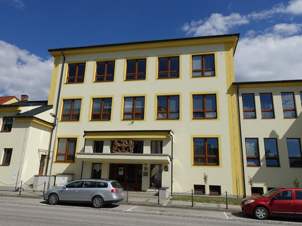 Fotografie školy "Střední uměleckoprůmyslová škola, Bechyně"