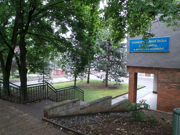 Fotografie školy "Soukromá střední škola pro marketing a ekonomiku podnikání"