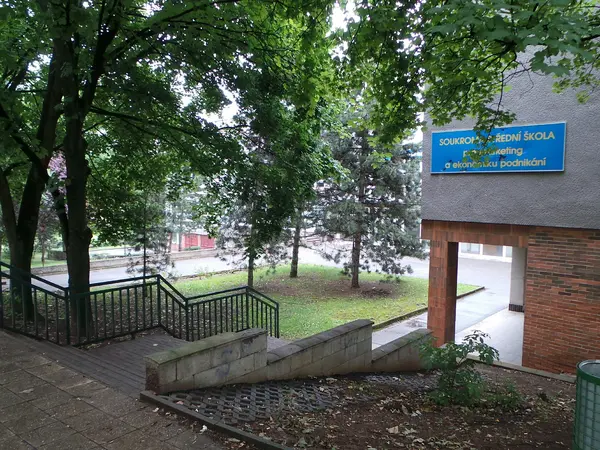 Fotografie školy "Soukromá střední škola pro marketing a ekonomiku podnikání"