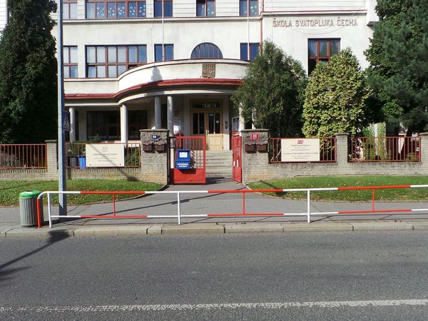 Fotografie školy "Trojské gymnázium"
