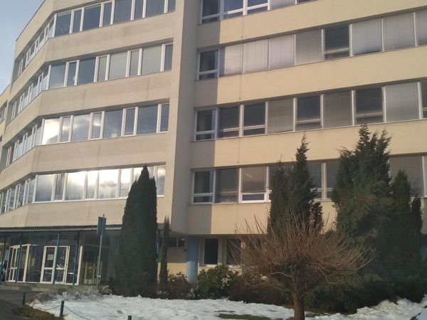 Fotografie školy "SŠ informatiky, elektrotechniky a řemesel Rožnov pod Radhoštěm"