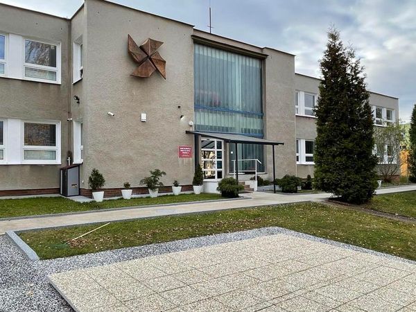 Fotografie školy "Soukromá hotelová škola Bukaschool"