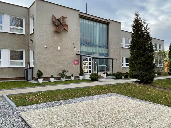 Fotografie školy "Soukromá hotelová škola Bukaschool"