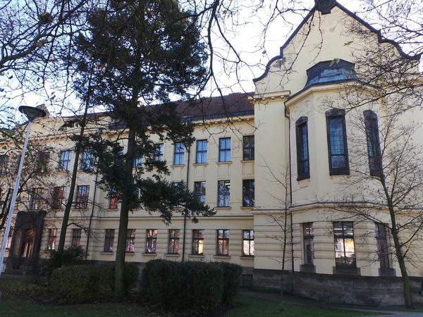 Fotografie školy "Gymnázium Kladno"