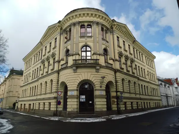 Fotografie školy "Střední zdravotnická škola a Obchodní akademie Rumburk"