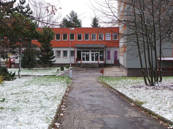 Fotografie školy "Střední škola stavební a dřevozpracující, Ostrava"