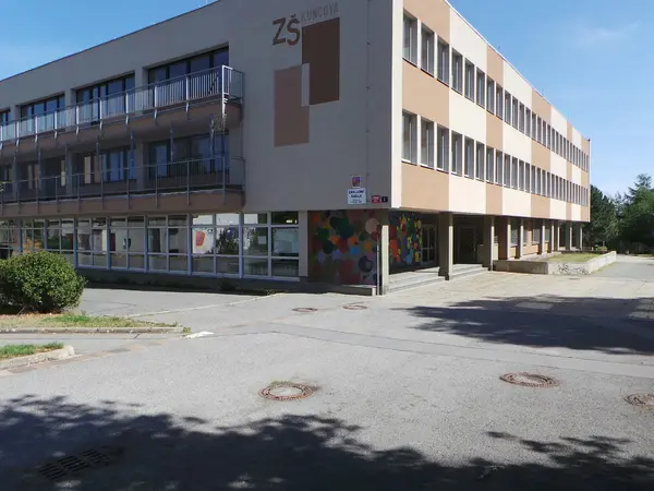 Fotografie školy "Pražská taneční konzervatoř a střední odborná škola"
