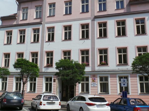 Fotografie školy "Střední zdravotnická škola, Jindřichův Hradec"