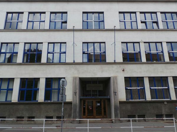 Fotografie školy "Gymnázium Jana Keplera Praha"