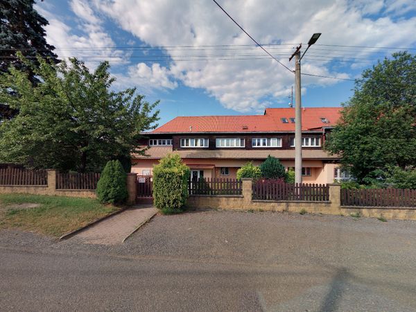 Fotografie školy "Dětský domov, ZŠ a praktická škola Valašské Klobouky"
