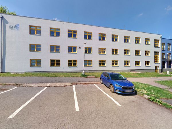 Fotografie školy "Střední odborná škola civilního letectví, Praha - Ruzyně"