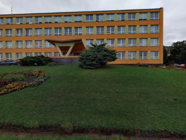 Fotografie školy "Odborné učiliště, Praktická škola, Základní škola a Mateřská škola Příbram IV"