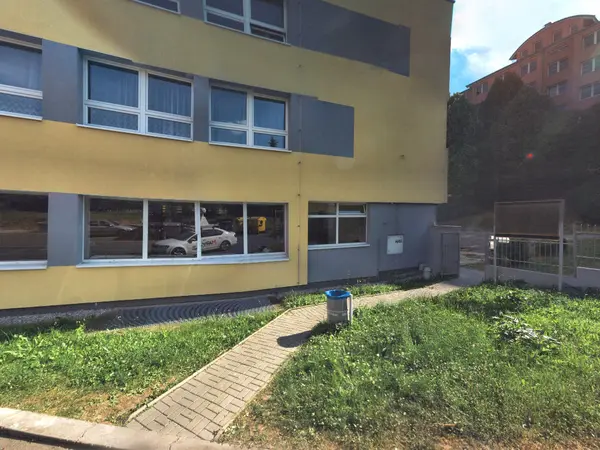 Fotografie školy "Gymnázium, střední odborná škola a Pražská taneční konzervatoř"