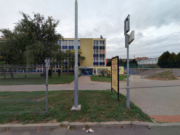 Fotografie školy "Střední škola strojírenská a elektrotechnická Brno, Trnkova"