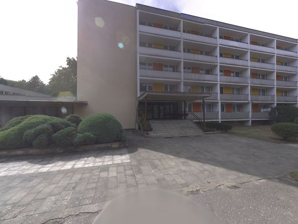 Fotografie školy "Střední škola chovu koní a jezdectví Kladruby nad Labem"