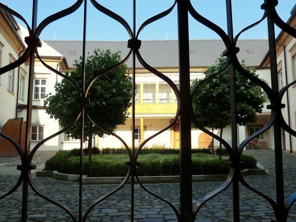 Fotografie školy "Konzervatoř Evangelické akademie Olomouc"
