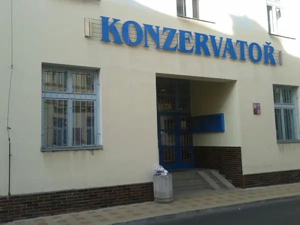 Fotografie školy "Konzervatoř Teplice"