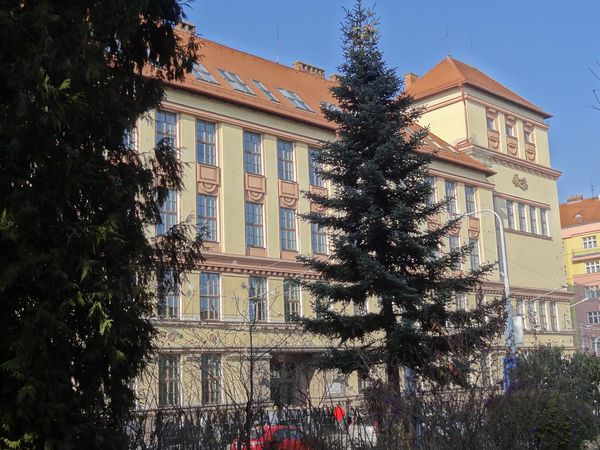 Fotografie školy "Obchodní akademie a vyšší odborná škola Brno, Kotlářská"