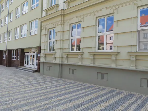 Fotografie školy "Střední zdravotnická škola a Vyšší odborná škola zdravotnická Znojmo"
