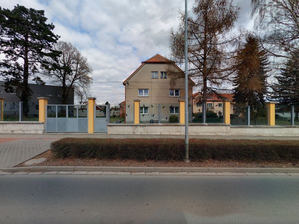 Fotografie školy "Gymnázium, Střední odborná škola a Vyšší odborná škola, Nový Bydžov"
