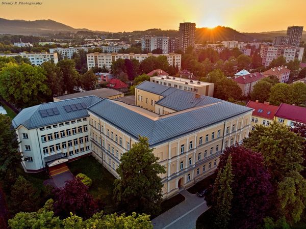 Fotografie školy "Gymnázium Petra Bezruče Frýdek-Místek"