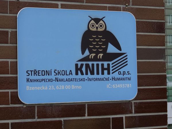 Fotografie školy "Střední škola KNIH"