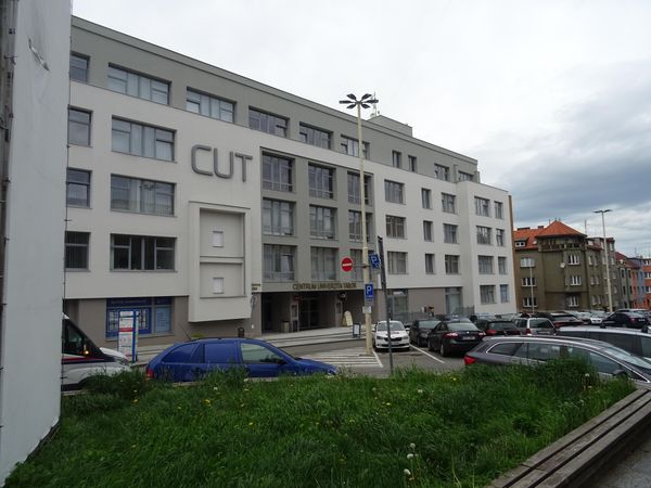 Fotografie školy "Vyšší odborná škola EDUCARI"