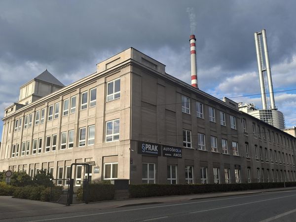 Fotografie školy "Střední škola právní - Právní akademie"