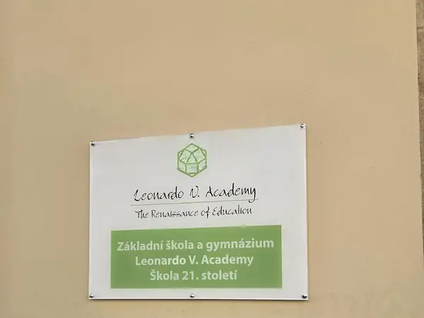 Fotografie školy "Základní škola a gymnázium Leonardo V. Academy"